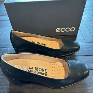 Ecco Phorene More Bounce Shoes